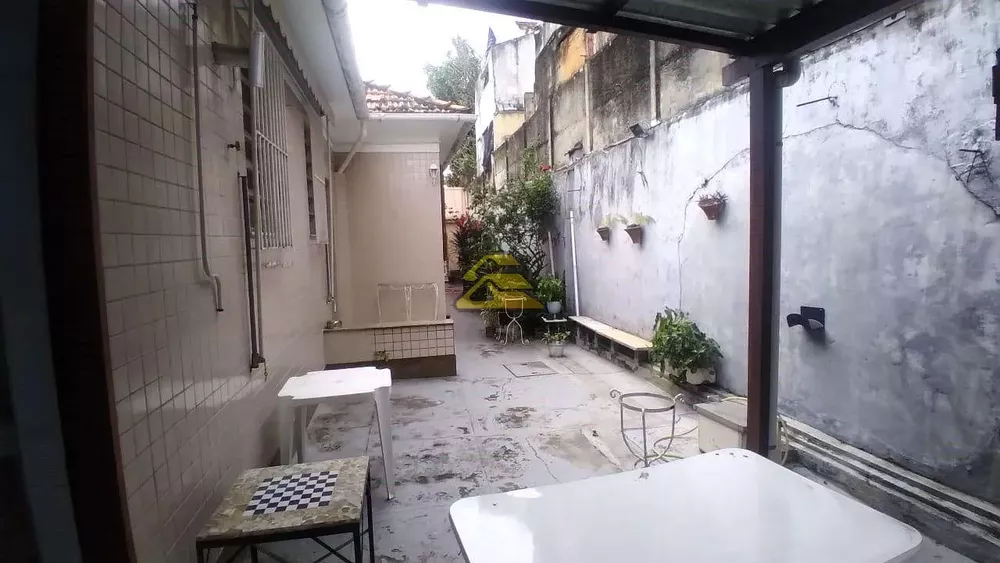 Casa, 6 quartos, 279 m² - Foto 3