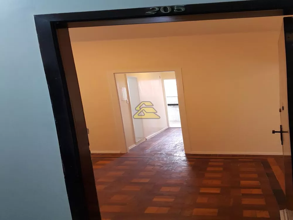 Apartamento à venda com 3 quartos, 76m² - Foto 4