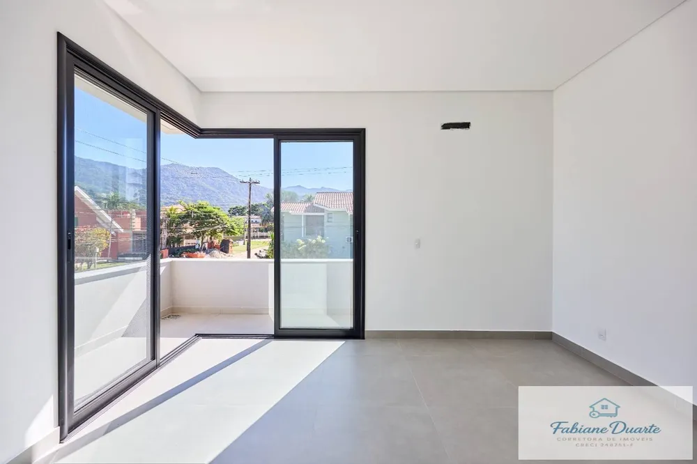 Casa, 4 quartos, 270 m² - Foto 11