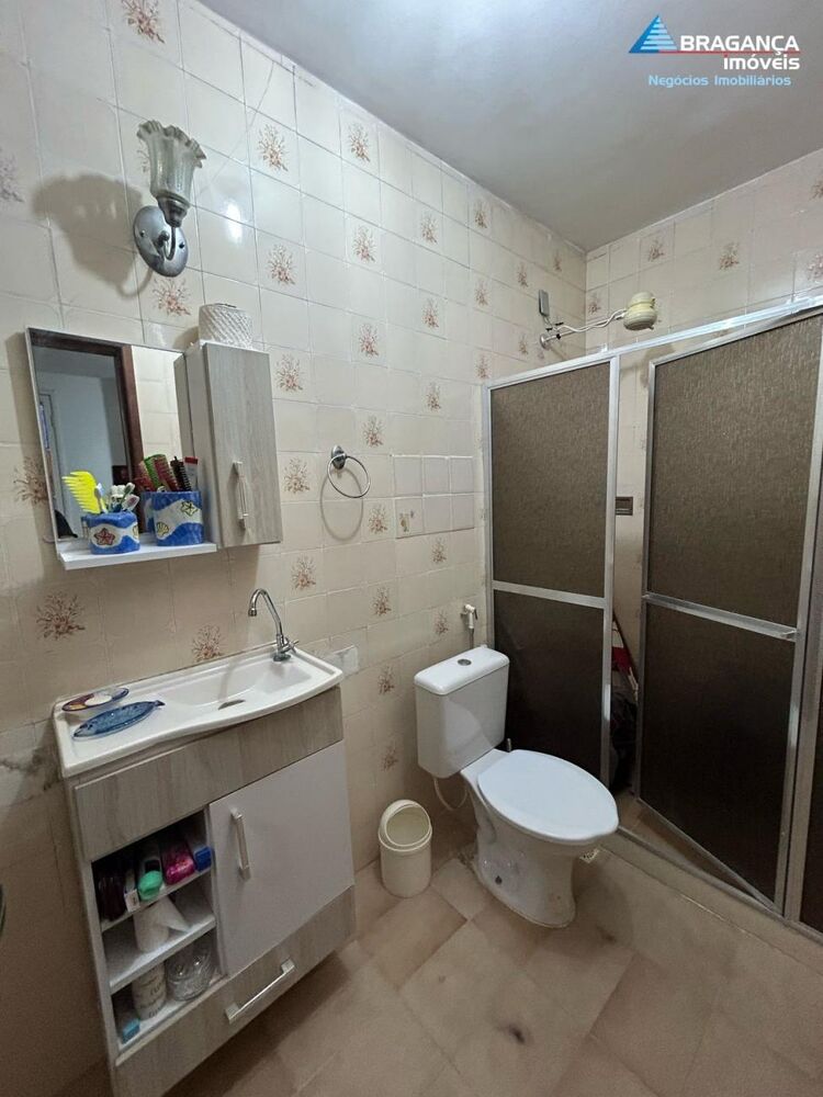 Casa à venda com 3 quartos - Foto 2