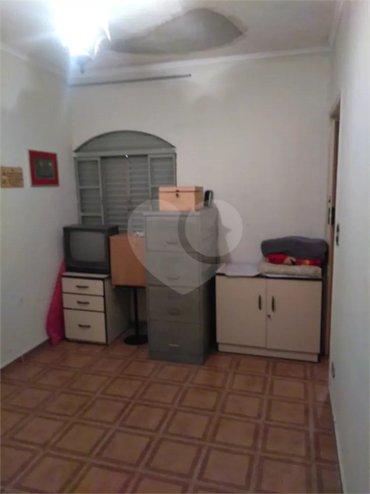 Sobrado à venda com 4 quartos, 256m² - Foto 2