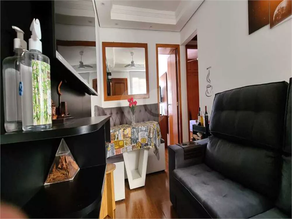 Apartamento à venda com 2 quartos, 47m² - Foto 3