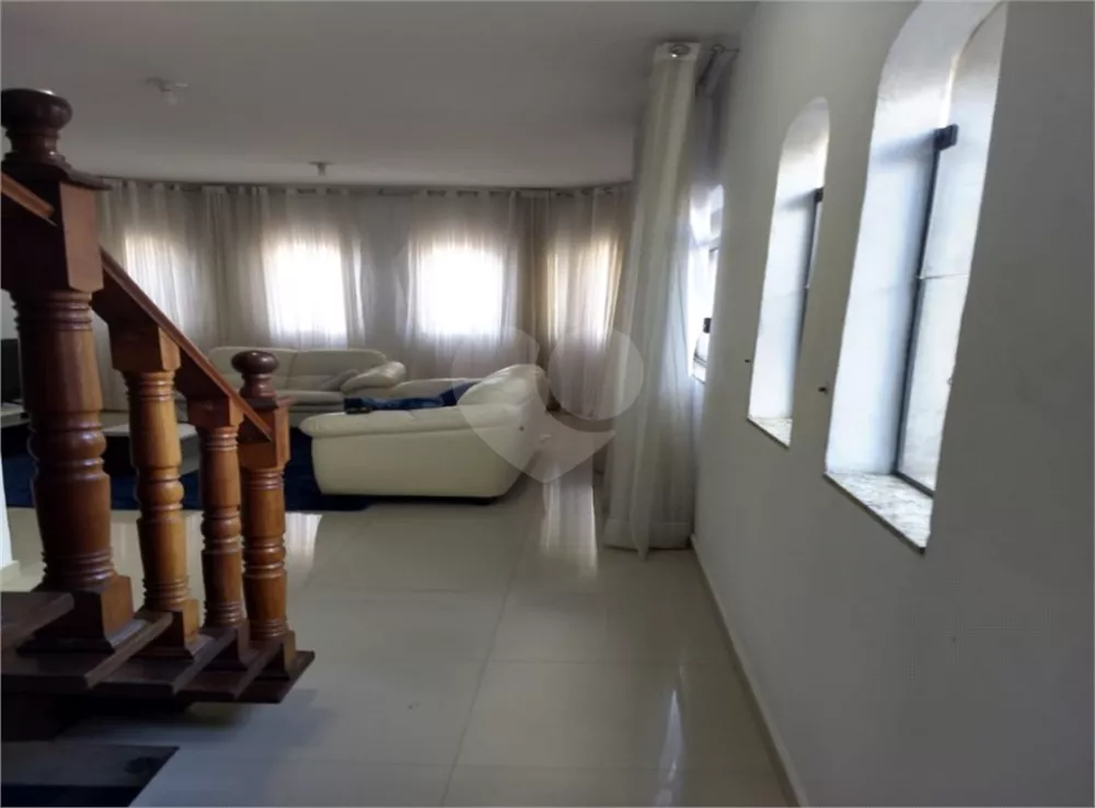 Sobrado à venda com 2 quartos, 150m² - Foto 4