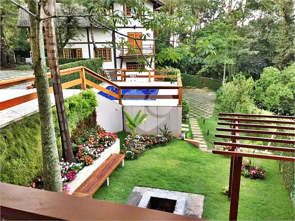 Casa, 7 quartos, 277 m² - Foto 2
