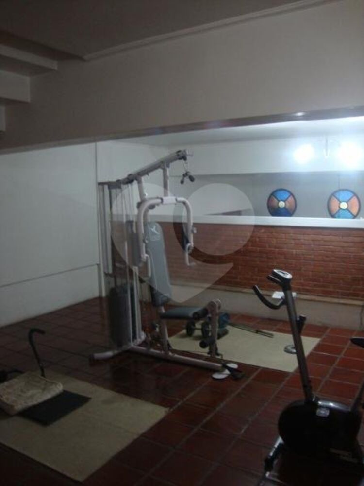 Sobrado, 3 quartos, 685 m² - Foto 1