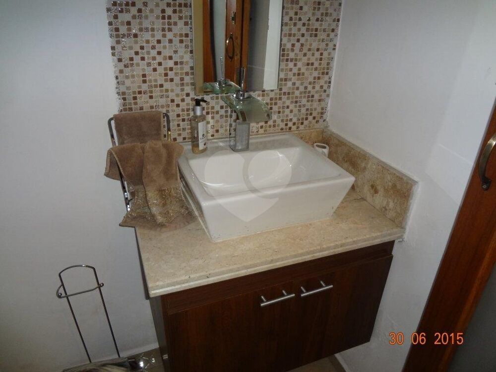 Casa à venda com 3 quartos, 300m² - Foto 7