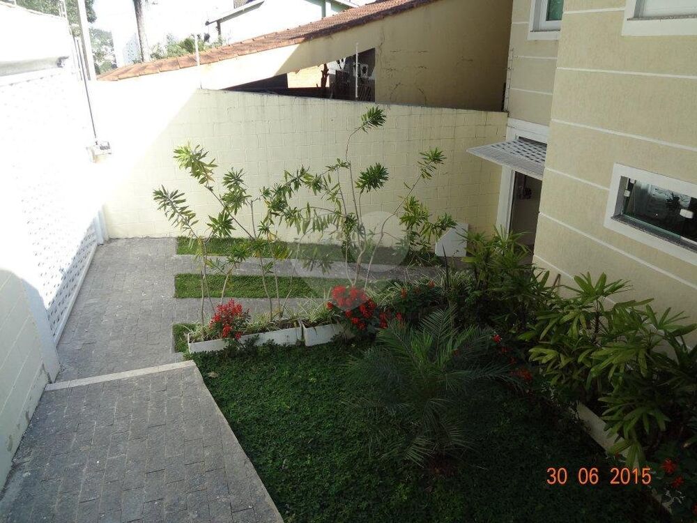 Casa à venda com 3 quartos, 300m² - Foto 2