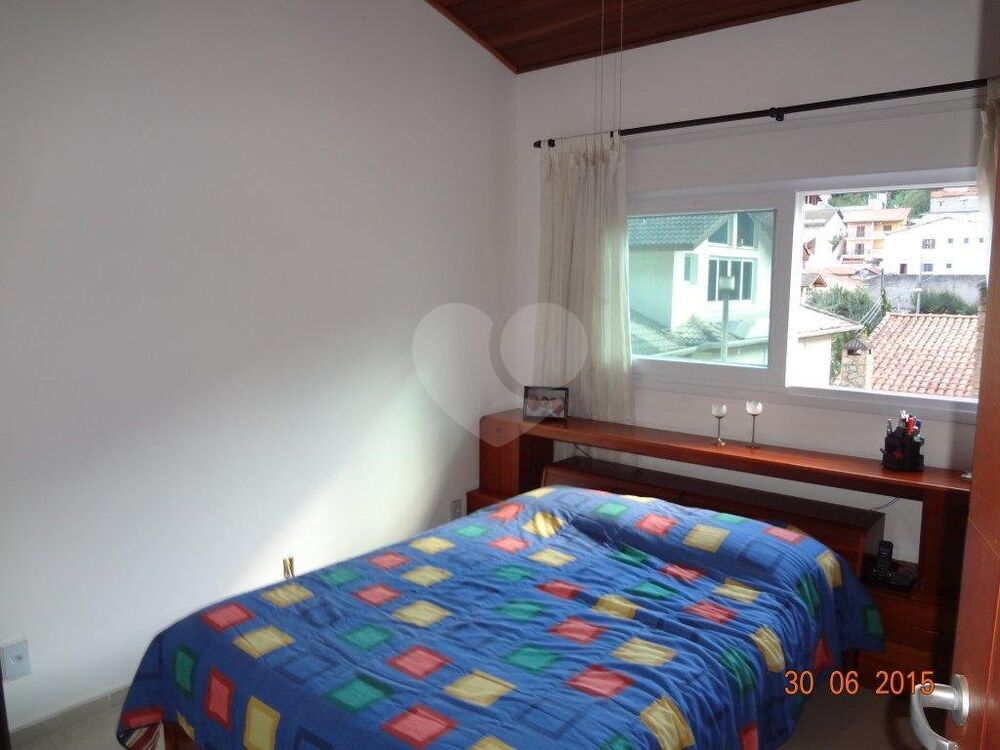 Casa à venda com 3 quartos, 300m² - Foto 10