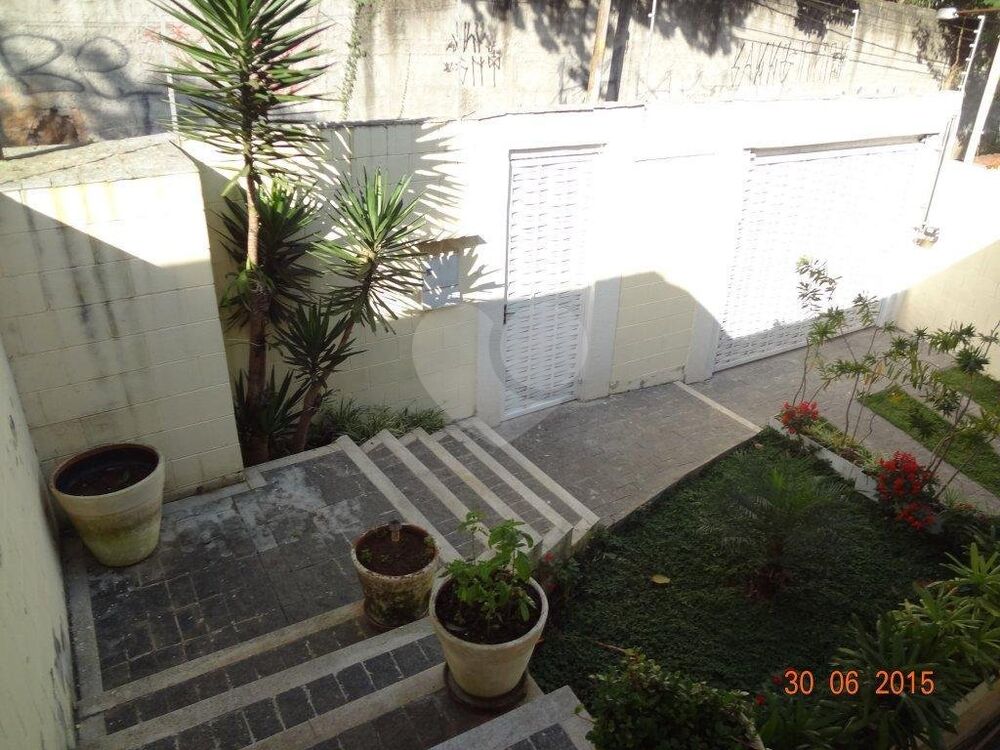 Casa à venda com 3 quartos, 300m² - Foto 3