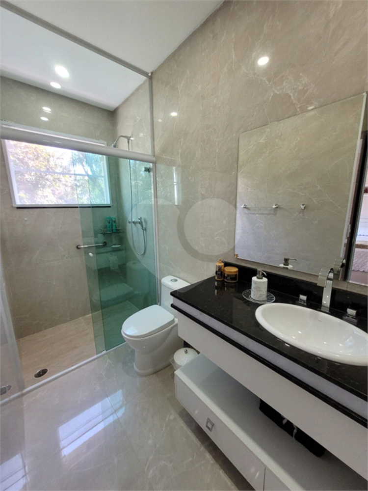 Casa de Condomínio à venda com 4 quartos, 475m² - Foto 3