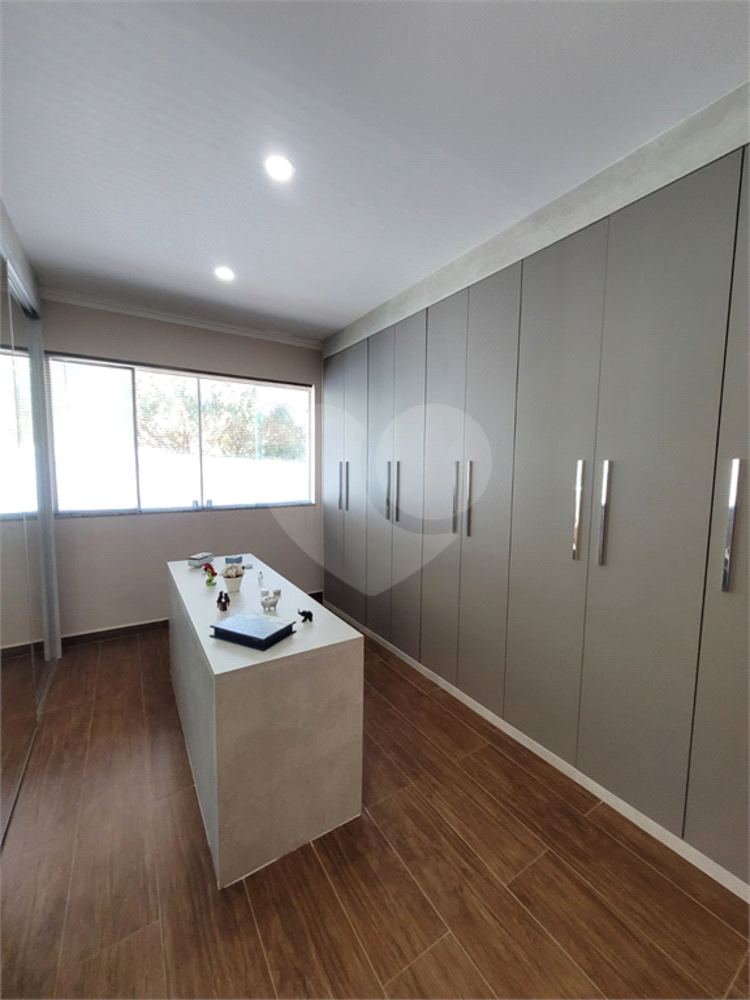 Casa de Condomínio à venda com 4 quartos, 475m² - Foto 4