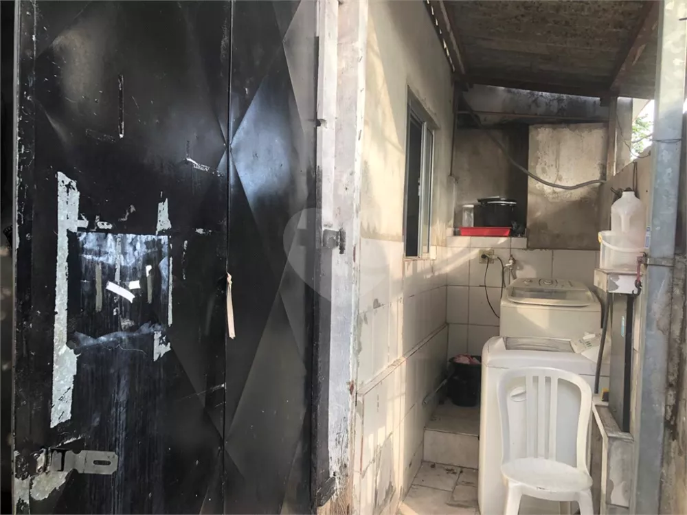 Casa, 6 quartos, 135 m² - Foto 2