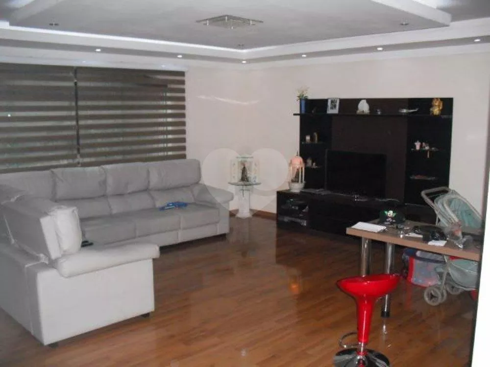 Sobrado à venda com 3 quartos, 204m² - Foto 2