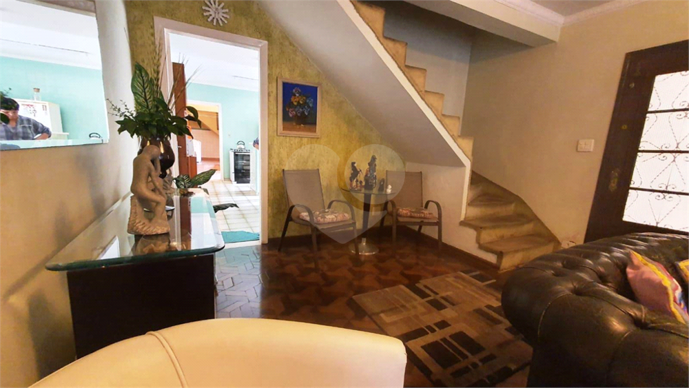 Sobrado à venda com 2 quartos, 168m² - Foto 1