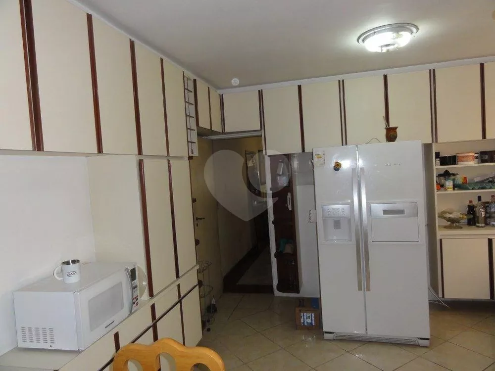 Sobrado à venda com 3 quartos, 206m² - Foto 2