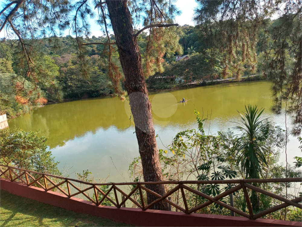 Casa de Condomínio à venda com 4 quartos, 290m² - Foto 4