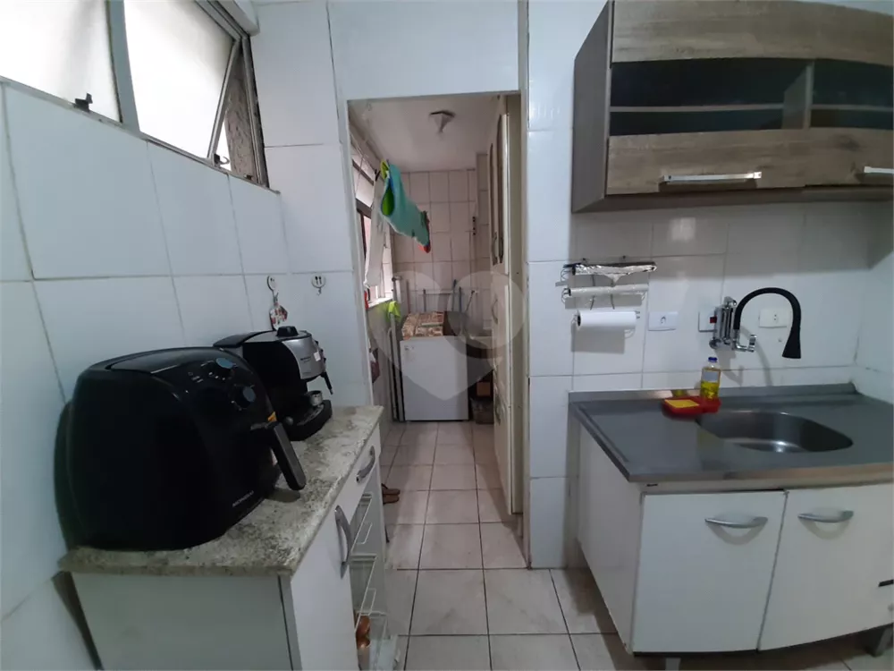 Apartamento à venda com 2 quartos, 53m² - Foto 11