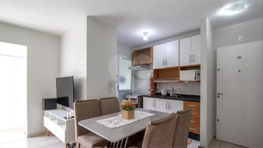 Apartamento à venda com 2 quartos, 69m² - Foto 3