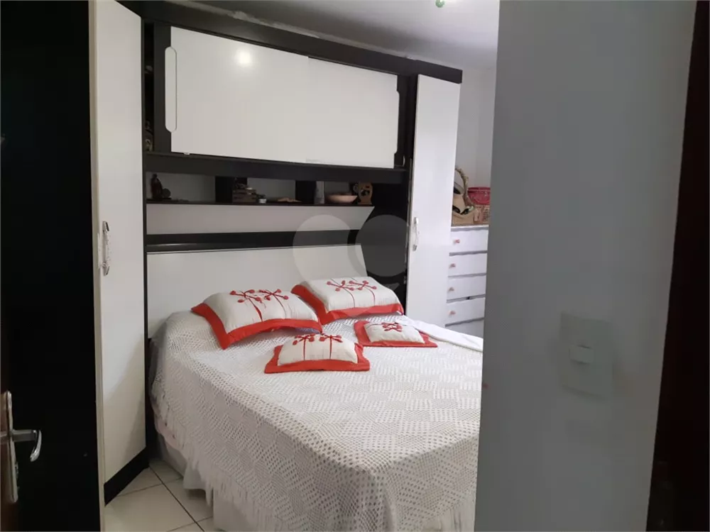 Sobrado à venda com 3 quartos, 150m² - Foto 1