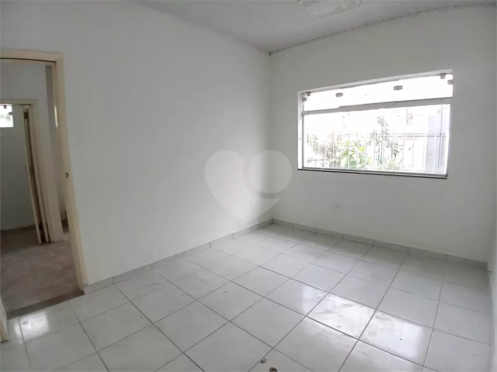 Casa à venda e aluguel com 3 quartos, 81m² - Foto 6