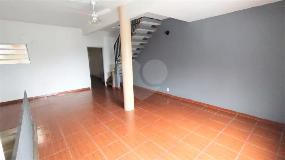 Sobrado à venda com 3 quartos, 149m² - Foto 2