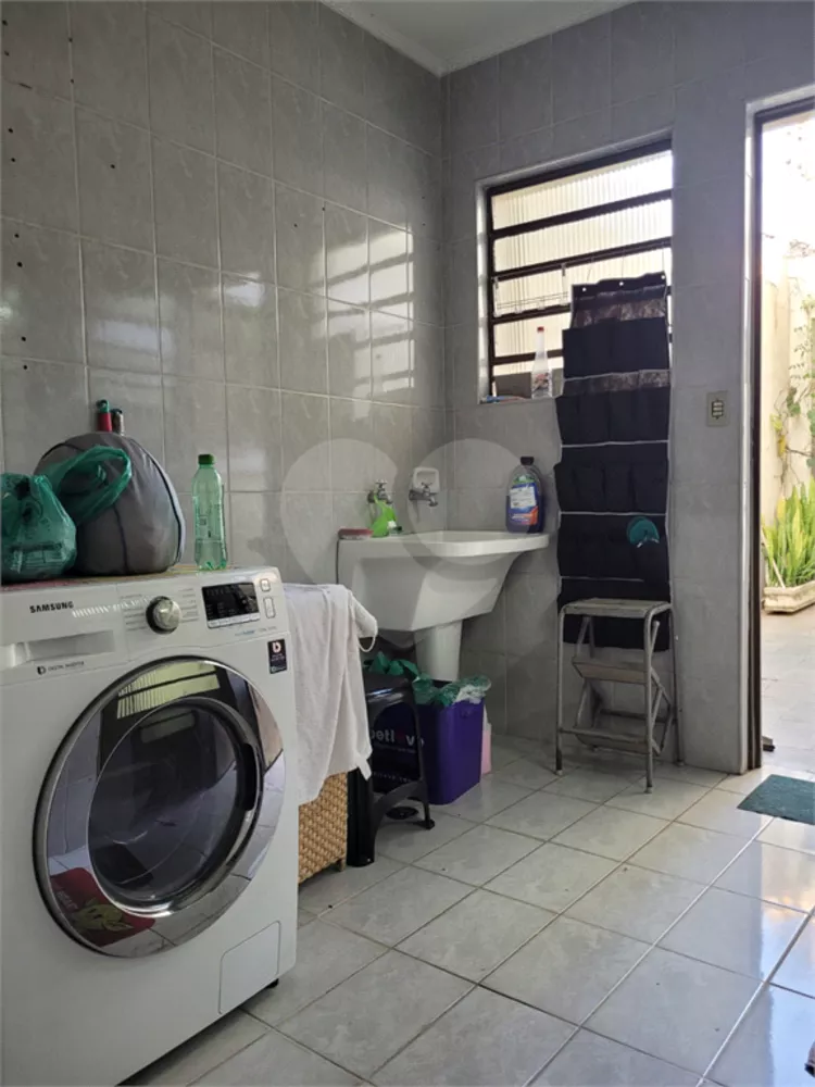 Sobrado à venda com 2 quartos, 175m² - Foto 4