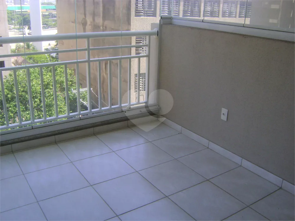 Apartamento à venda com 2 quartos, 57m² - Foto 1