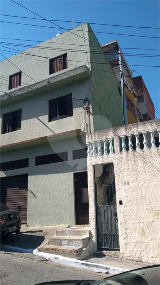 Sobrado à venda com 5 quartos, 200m² - Foto 4