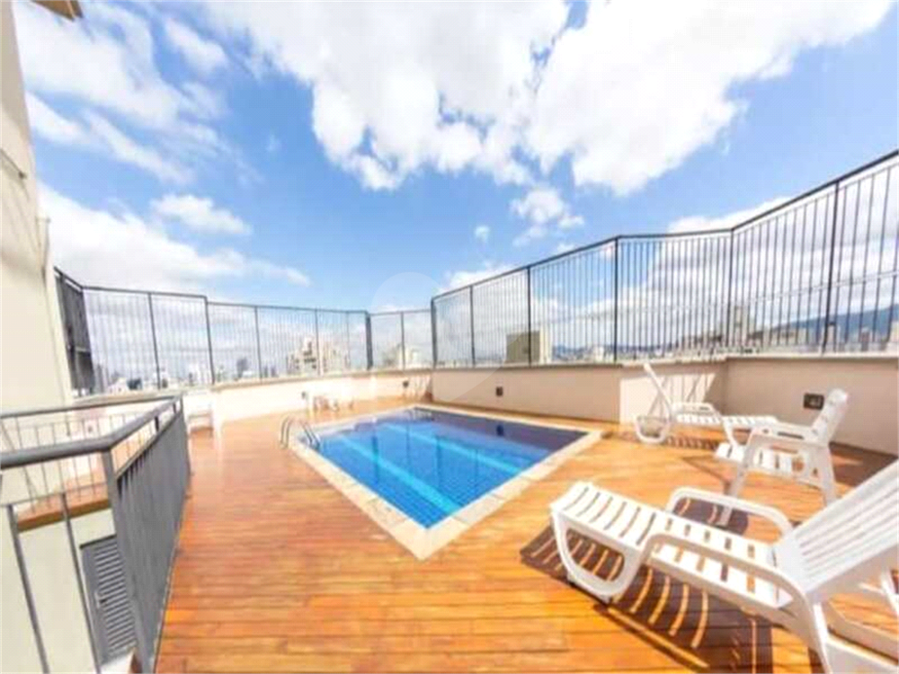 Apartamento à venda com 2 quartos, 56m² - Foto 17