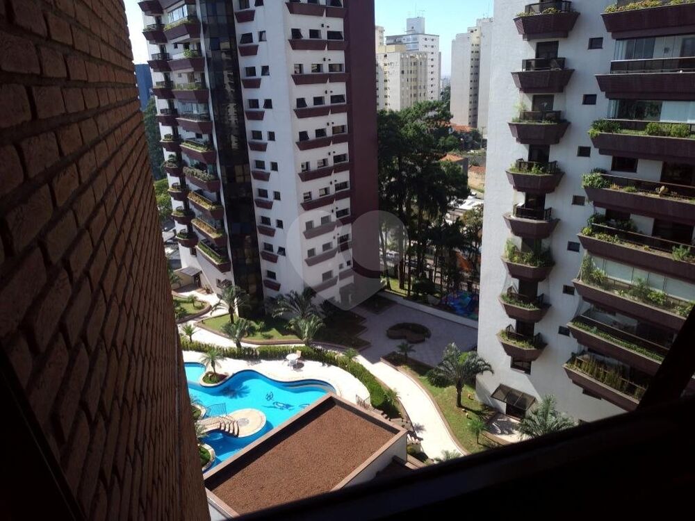 Apartamento à venda com 4 quartos, 273m² - Foto 8