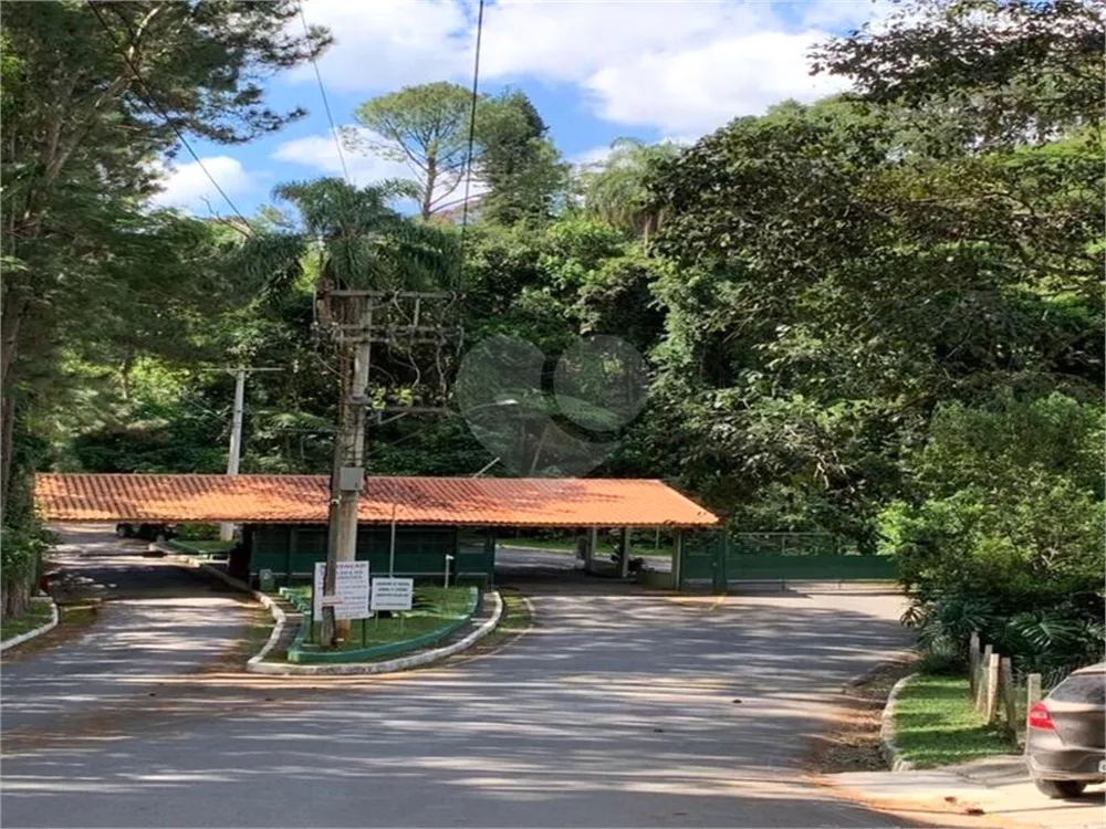 Casa de Condomínio à venda com 3 quartos, 461m² - Foto 1