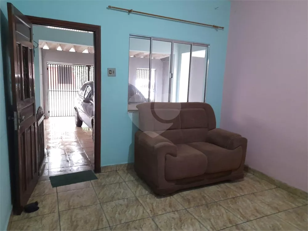 Casa à venda com 4 quartos, 150m² - Foto 3