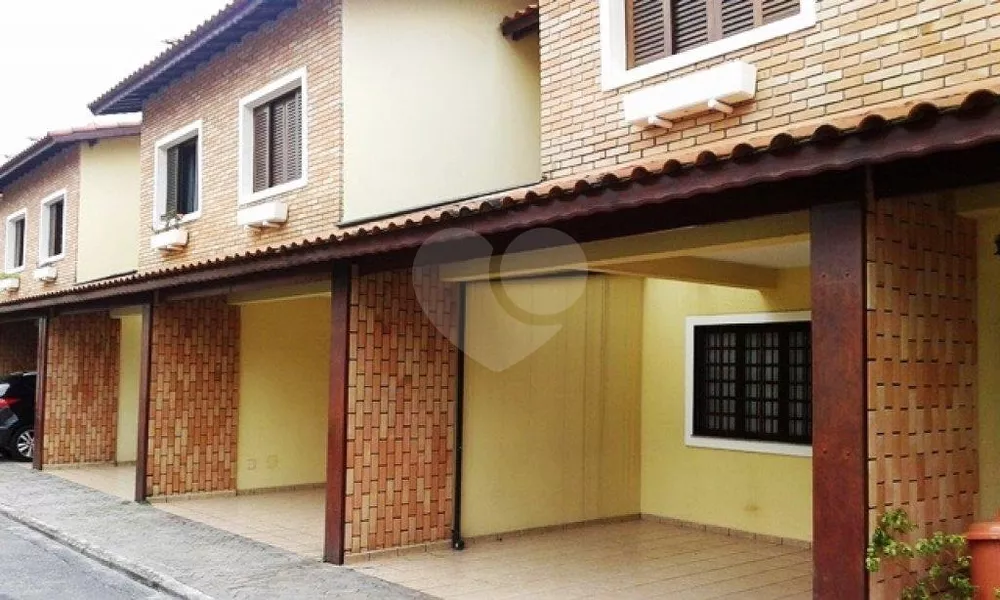 Casa de Condomínio à venda com 3 quartos, 197m² - Foto 4