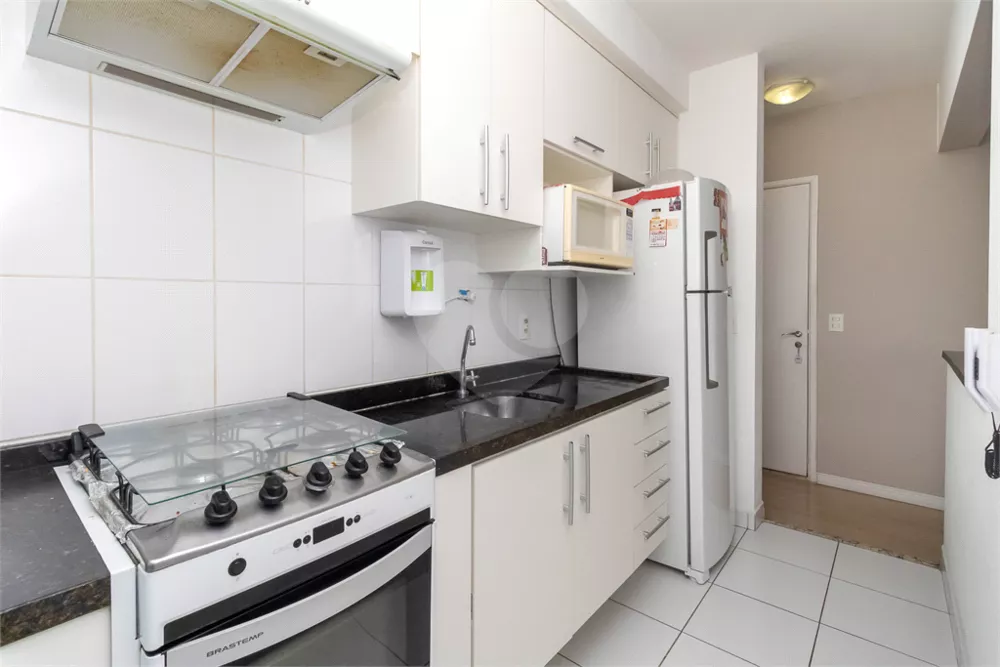 Apartamento à venda com 2 quartos, 63m² - Foto 11