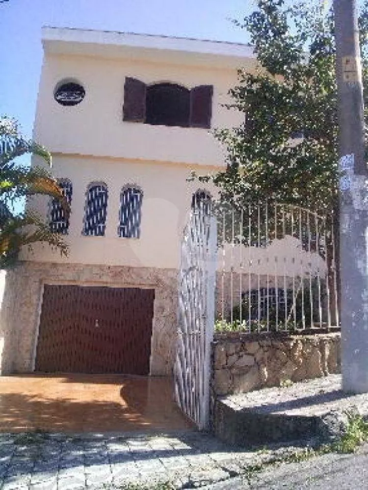 Sobrado à venda com 3 quartos, 325m² - Foto 2