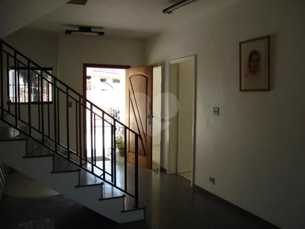 Sobrado à venda com 2 quartos, 380m² - Foto 2