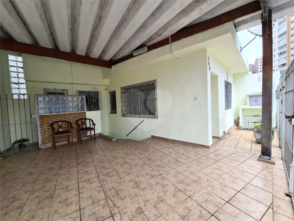 Casa à venda com 4 quartos, 930m² - Foto 1