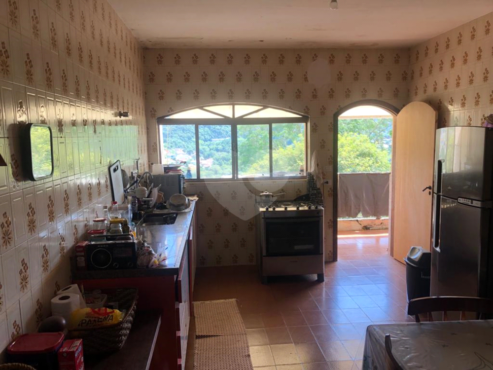 Casa à venda com 5 quartos, 450m² - Foto 3