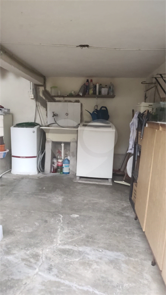 Casa à venda com 8 quartos, 80m² - Foto 13