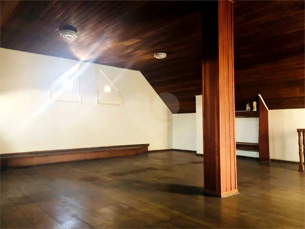 Sobrado à venda com 4 quartos, 250m² - Foto 11