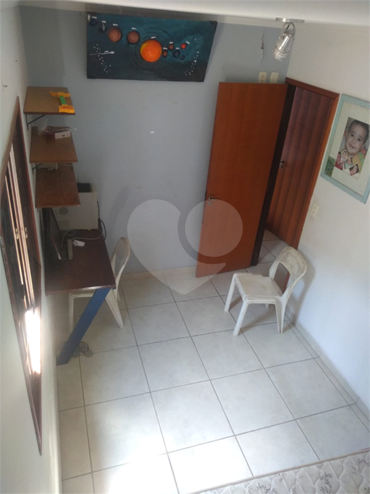 Sobrado à venda com 3 quartos, 192m² - Foto 1