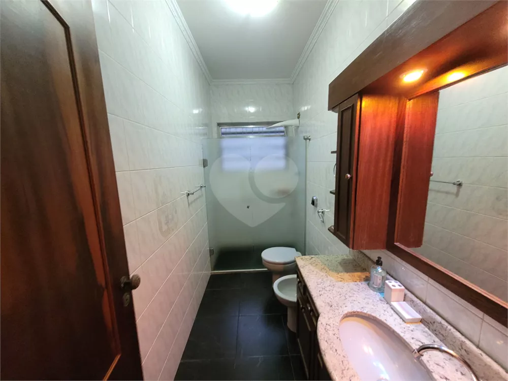 Sobrado à venda com 3 quartos, 200m² - Foto 12