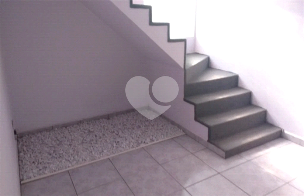 Casa à venda com 3 quartos, 380m² - Foto 3