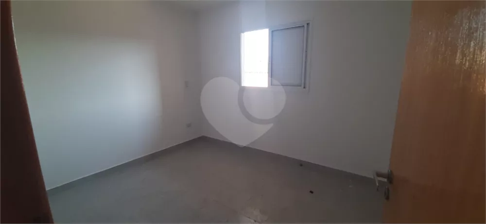 Apartamento à venda com 2 quartos, 42m² - Foto 4