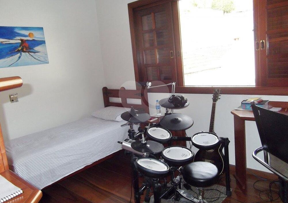Sobrado à venda com 3 quartos, 342m² - Foto 2