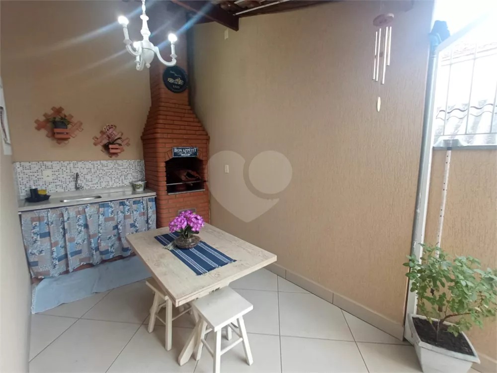 Sobrado à venda com 3 quartos, 115m² - Foto 1