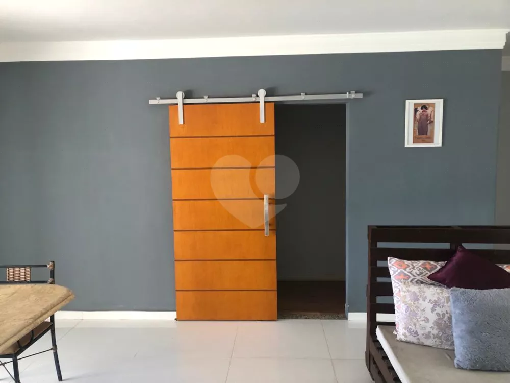 Casa à venda com 3 quartos, 253m² - Foto 6