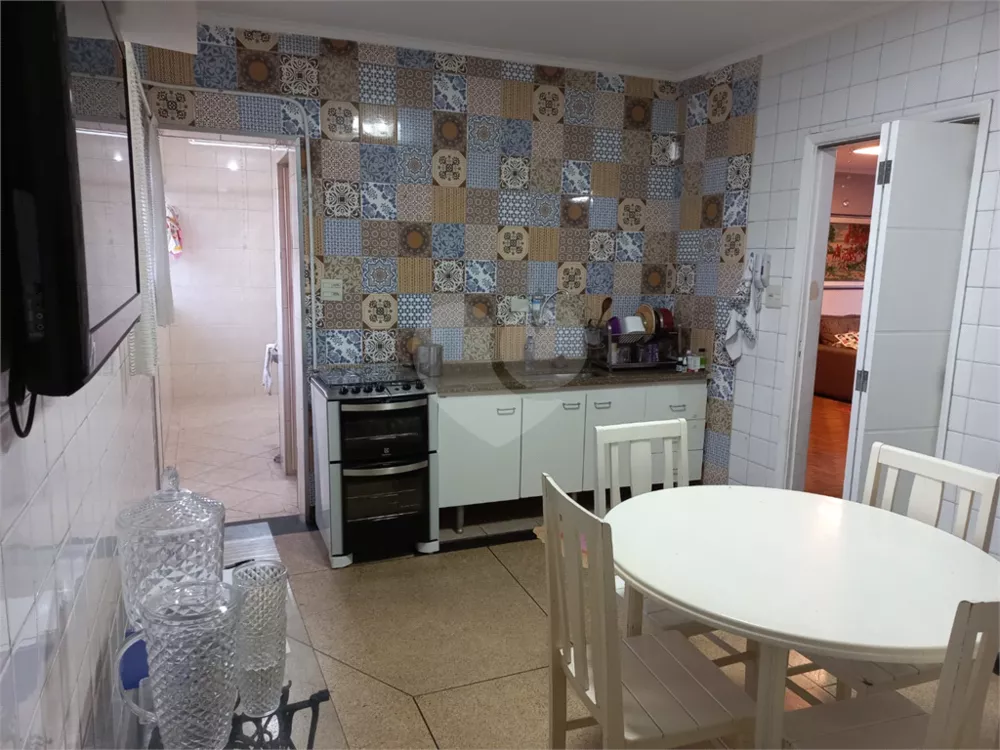 Apartamento à venda com 3 quartos, 80m² - Foto 4