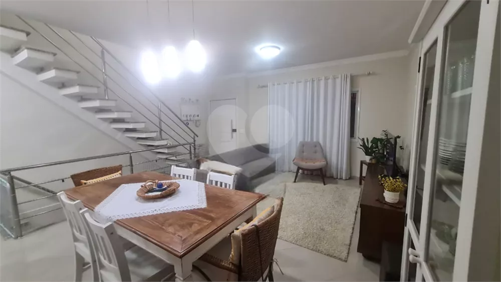 Casa de Condomínio à venda com 3 quartos, 120m² - Foto 2