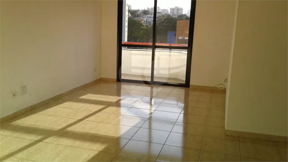 Apartamento à venda com 3 quartos, 92m² - Foto 2